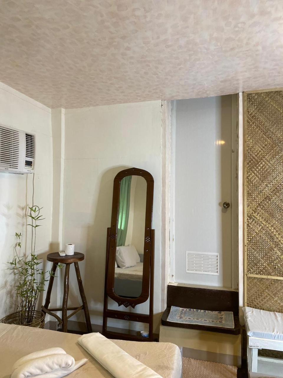 Malayah Hostel General Luna  Chambre photo